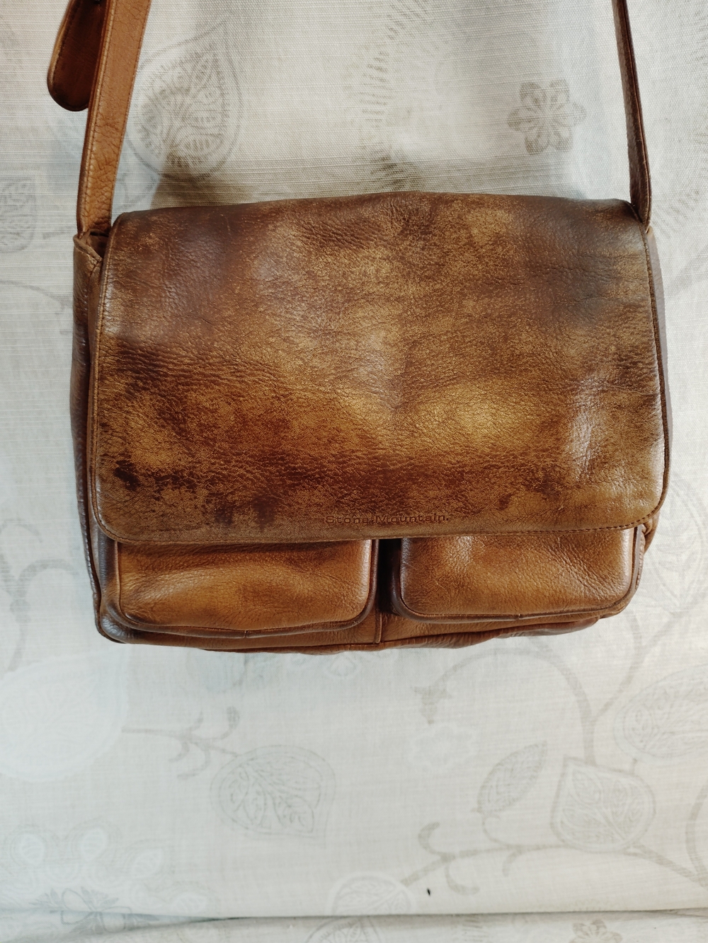 Stone Mountain Accessories Distressed Brown Leather Crossbody Bag